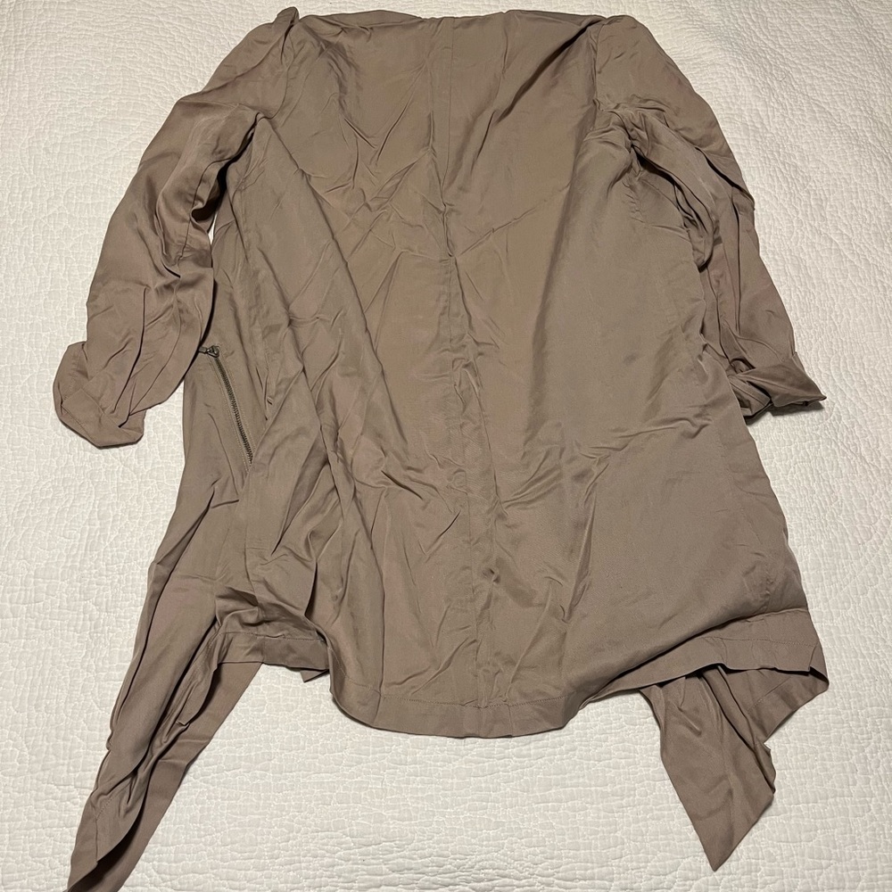 🆕 jacket - Picture 3 of 3